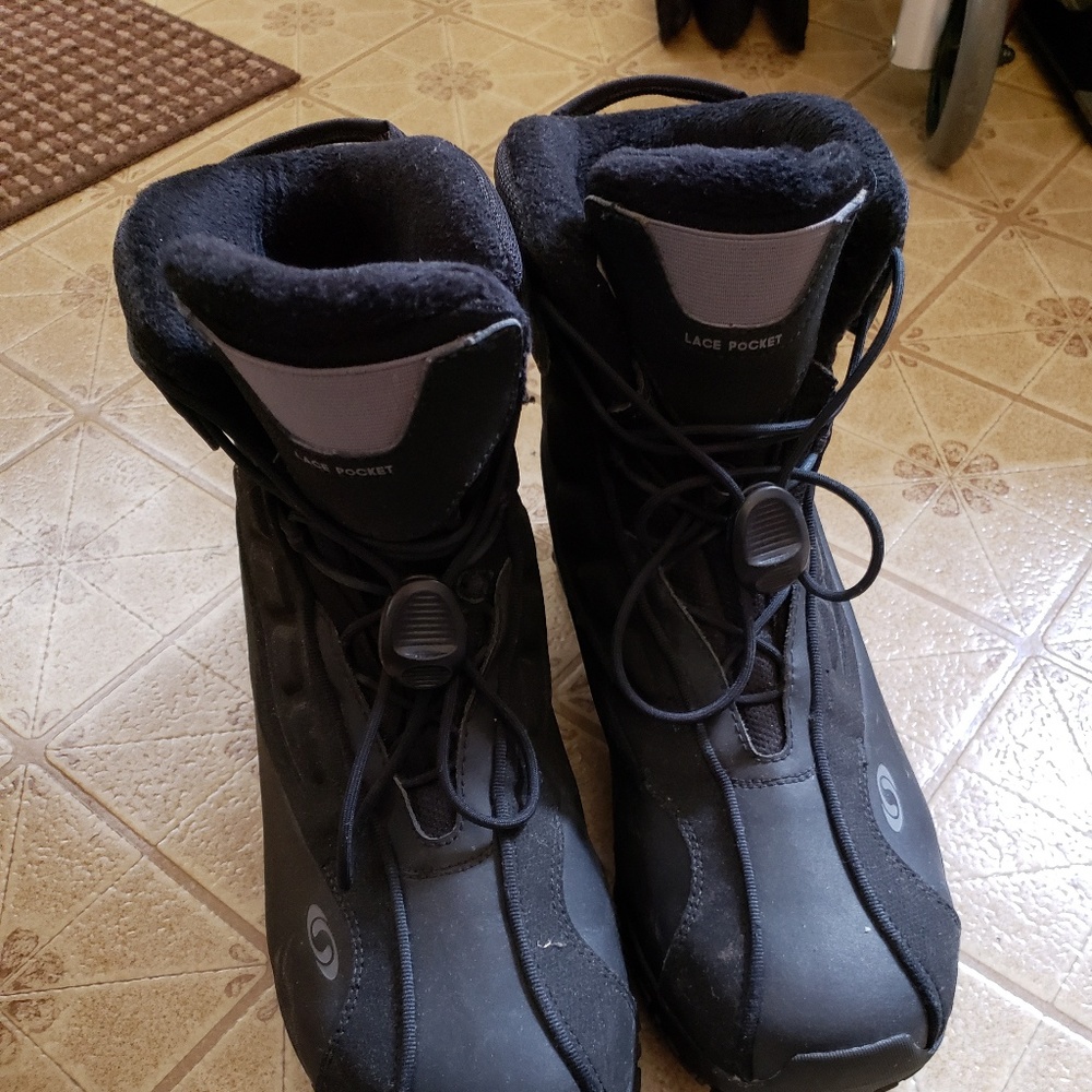 Salomon boots 11.5